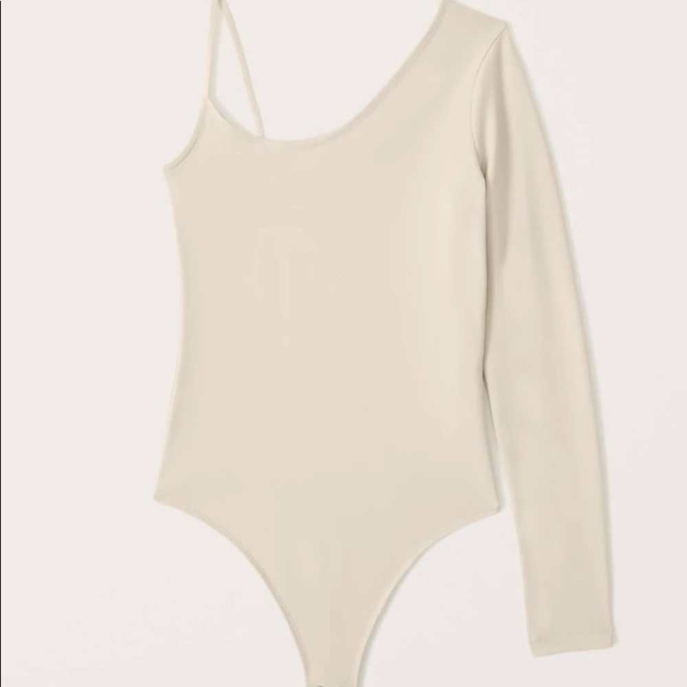 NWT Abercrombie one sleeve nude bodysuit
